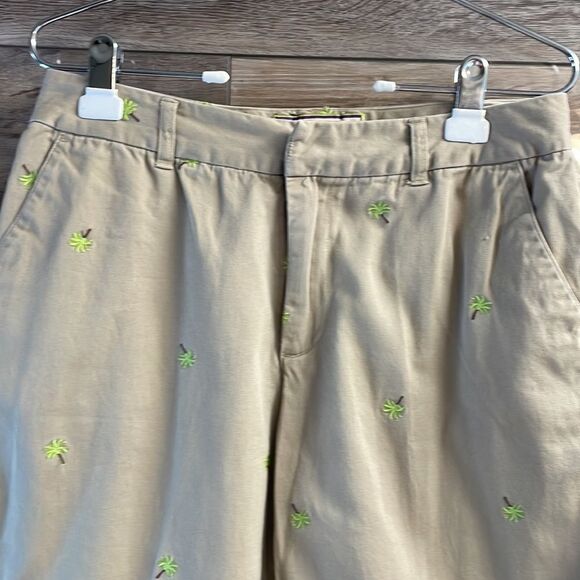 Khakis World Fashion Ladies Shorts w/ embroidered palm trees, Size 8 - Picture 3 of 9